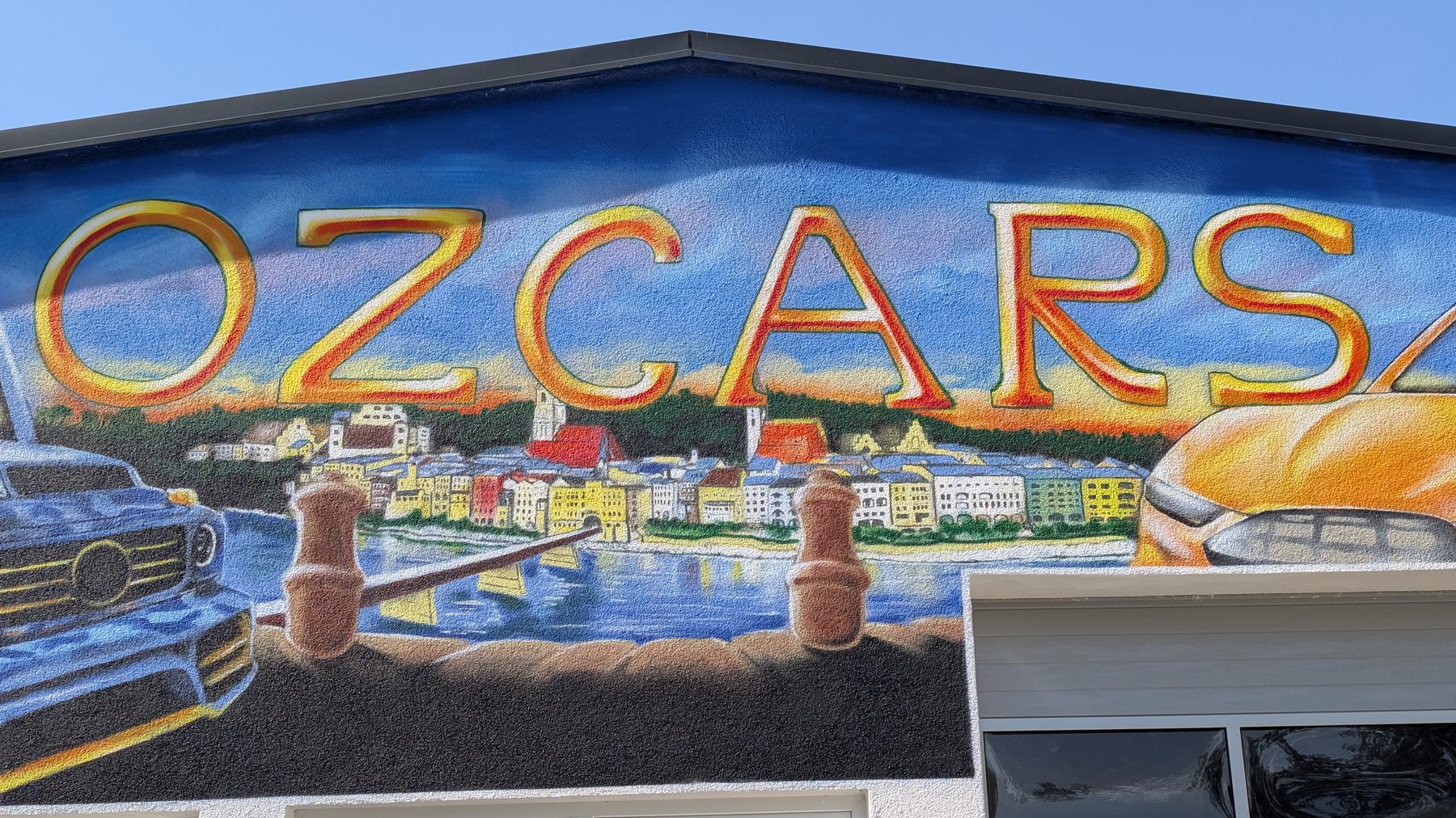 Graffiti-Wandbild am Giebel des OZCARS-Hauses